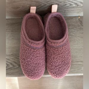 Bombas Sunday Slippers (Mauve Pink Sherpa)